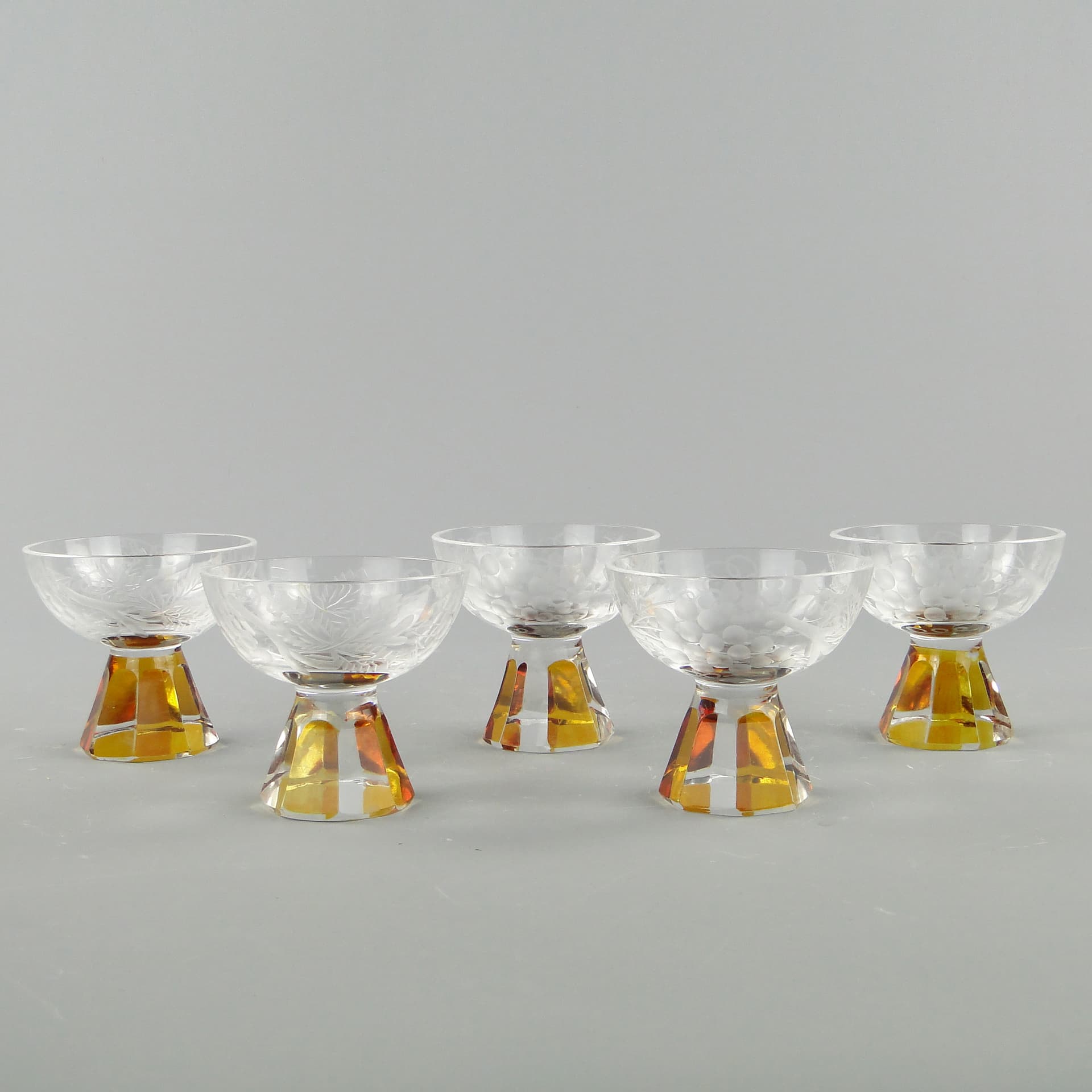Zestaw kieliszków Art Deco, szkło kryształowe przezroczyste i bursztynowe, Józefina, Polska, lata 30. - 169057