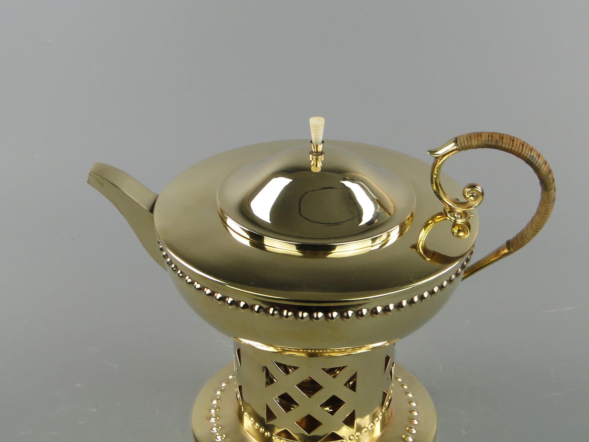 Buliera secesyjna, mosiądz złoty, proj. I. Taschner, Niemcy, lata 1900 - 169195