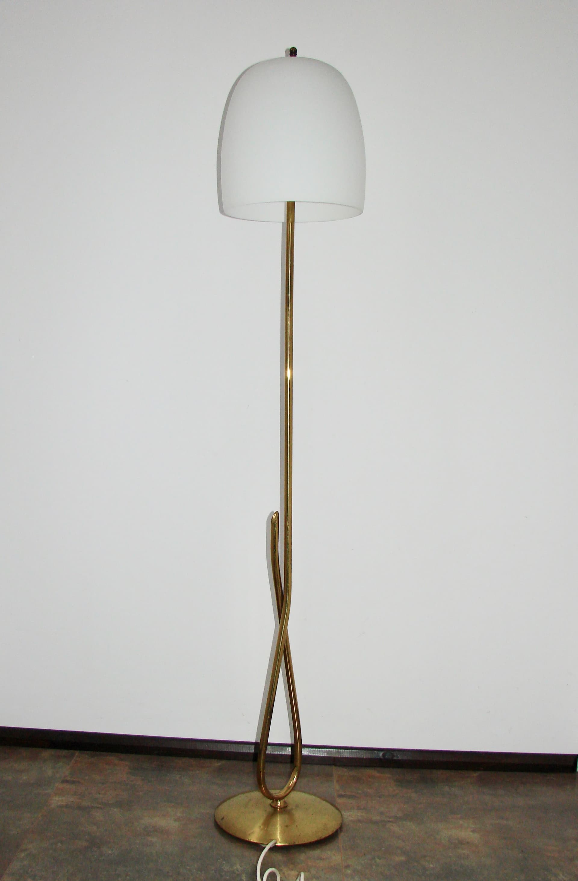 Lampa podłogowa Mid-Century, mosiądz biały, szkło, lata 50. - 169256