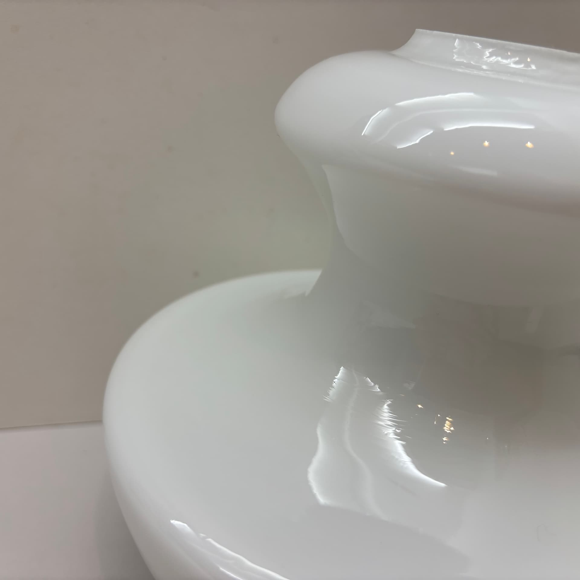 Lampka nocna Space Age, szkło opalowe, plastik czerwony, Niemcy, lata 70. - 169291