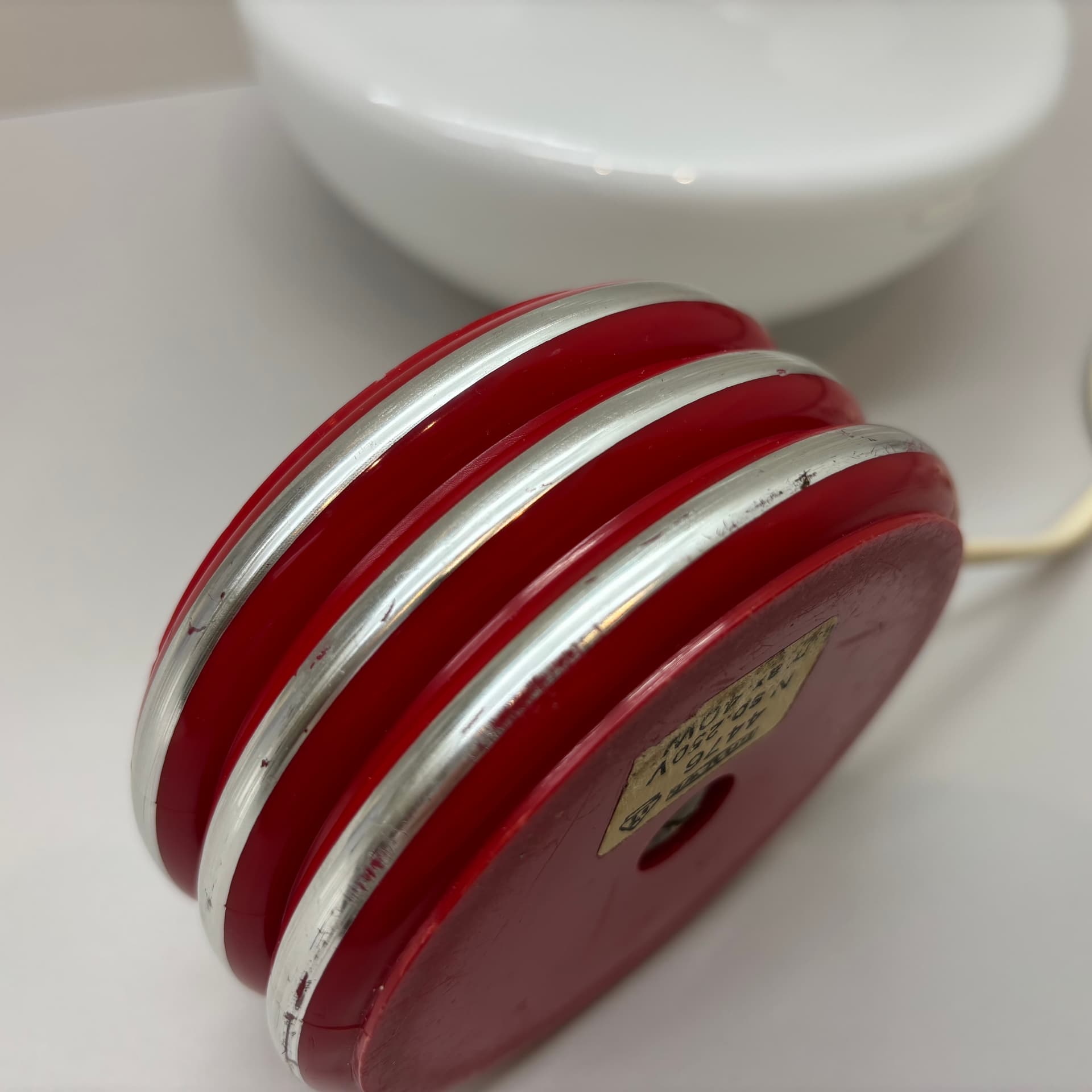 Lampka nocna Space Age, szkło opalowe, plastik czerwony, Niemcy, lata 70. - 169296