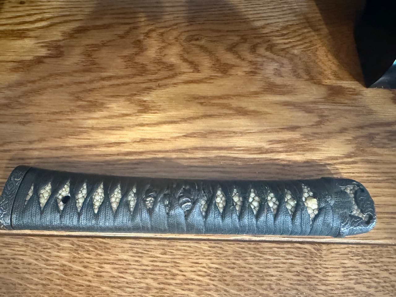 Miecz katana Echizen Kuni ju Masatoshi, czarny, żelazo lakierowane drewno, Japonia, XVII w. - 169445