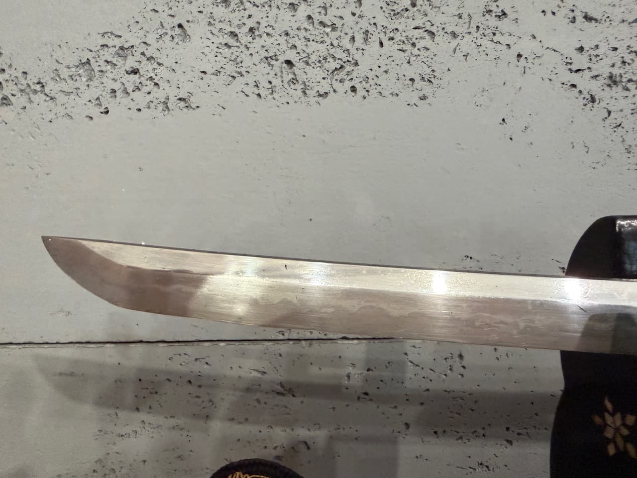 Miecz katana Echizen Kuni ju Masatoshi, czarny, żelazo lakierowane drewno, Japonia, XVII w. - 169453