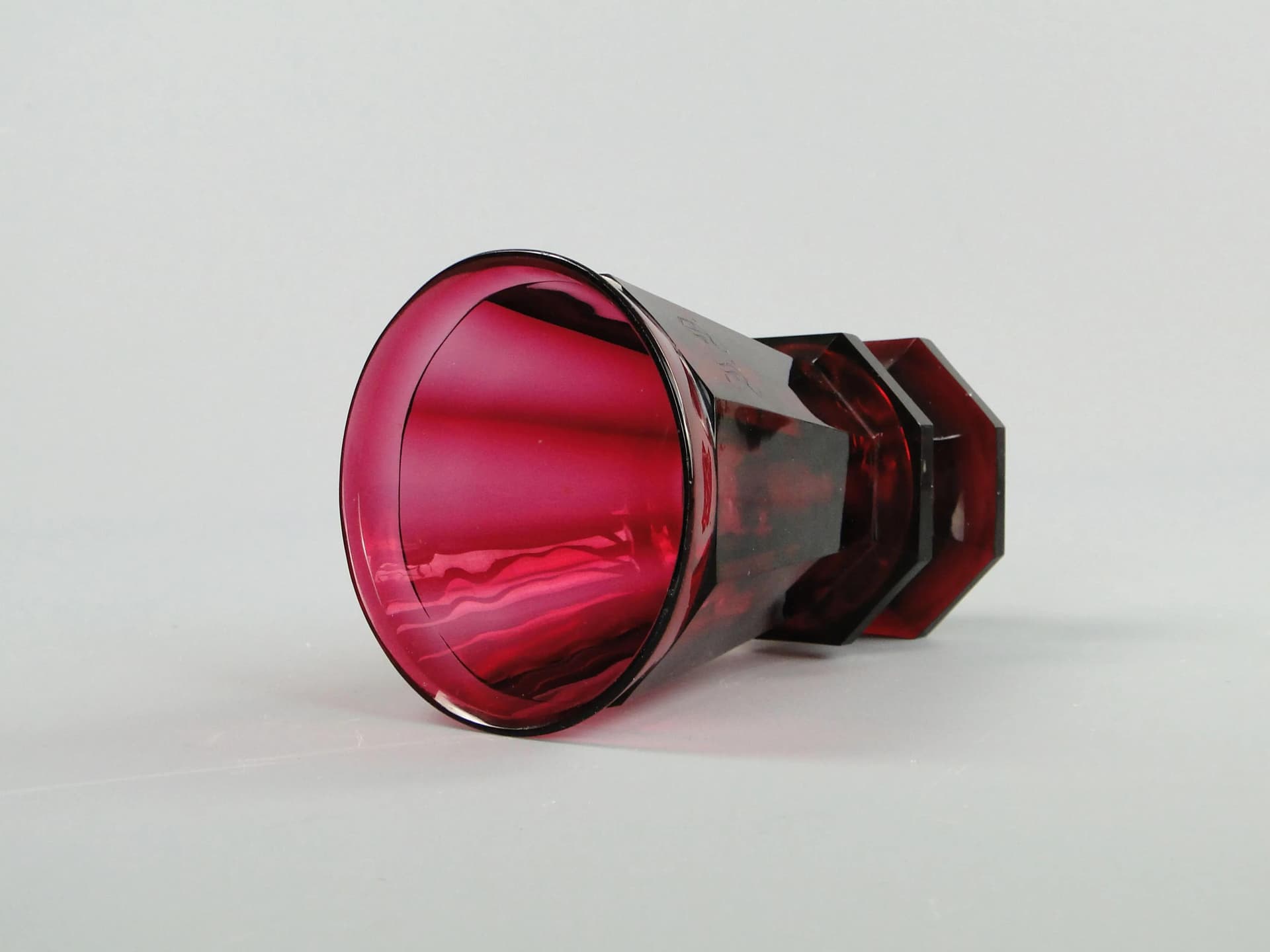 Beaker Biedermeier, ruby crystal, Austria-Hungary, 19th c. - 11181