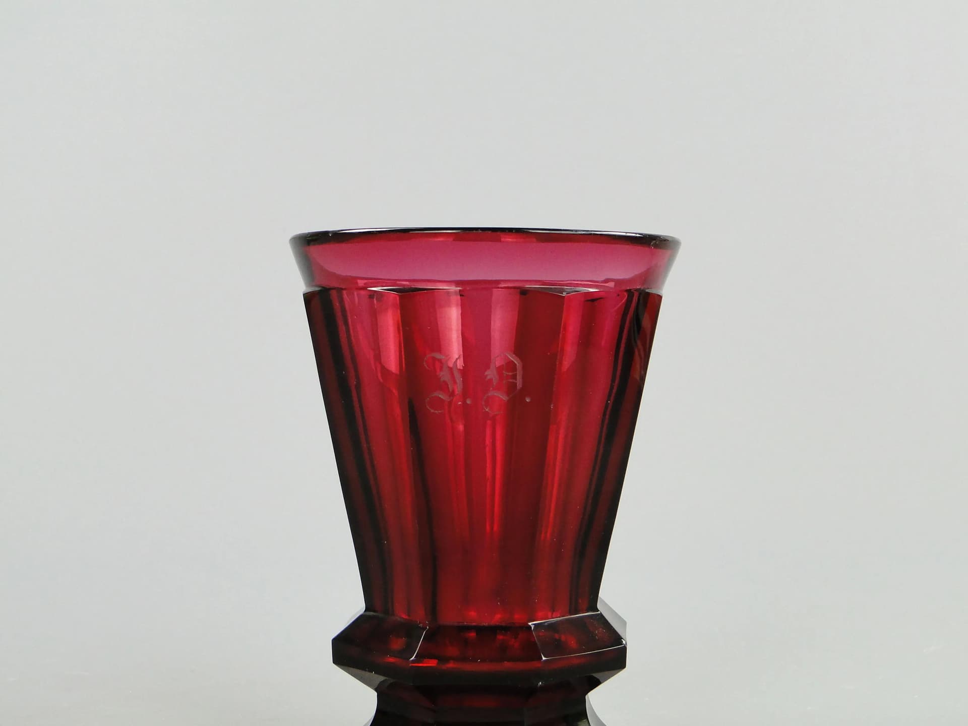 Beaker Biedermeier, ruby crystal, Austria-Hungary, 19th c. - 11179