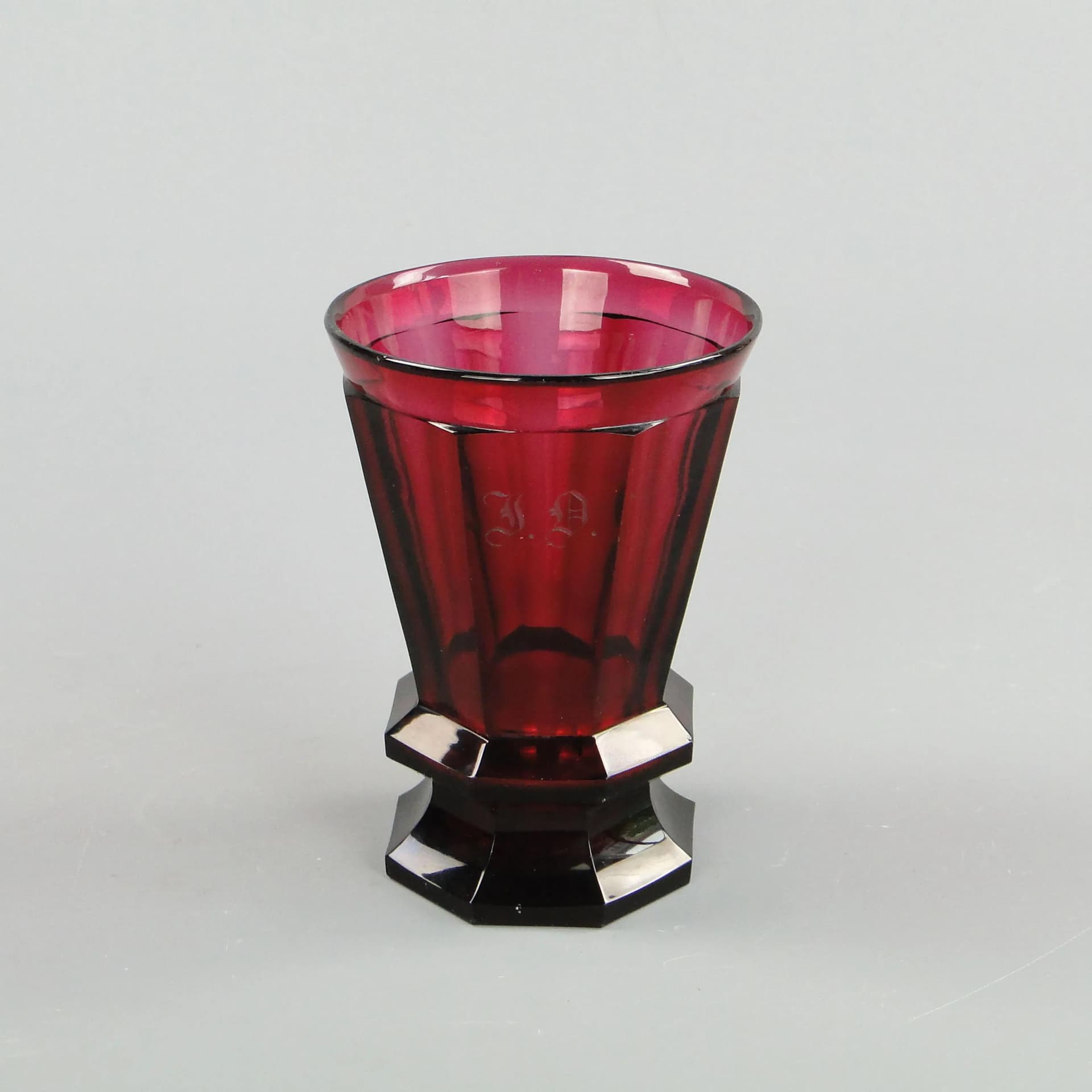 Beaker Biedermeier, ruby crystal, Austria-Hungary, 19th c. - 11177