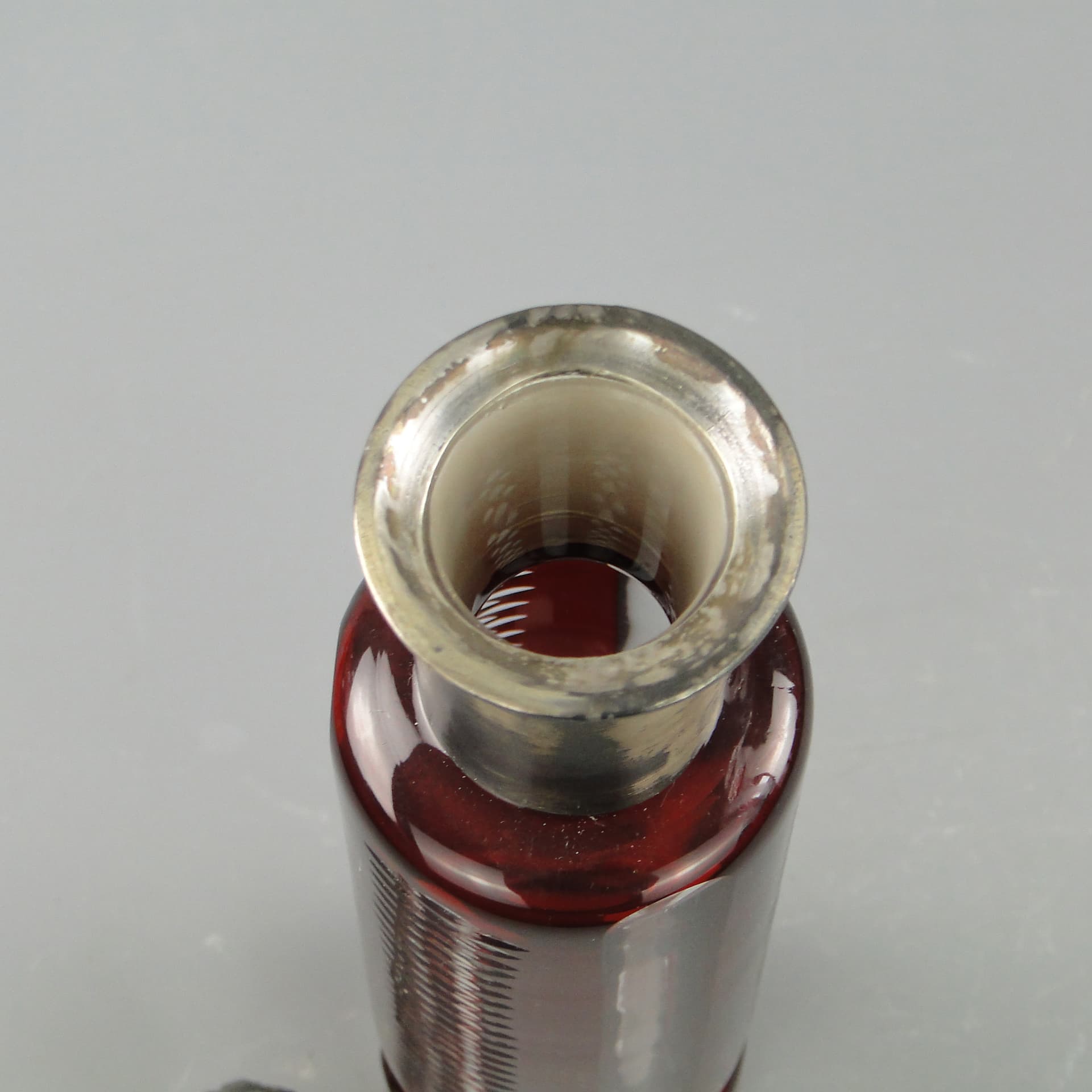 Karafka, szkło czerwony, srebro, Niemcy, XIX w. - 169623