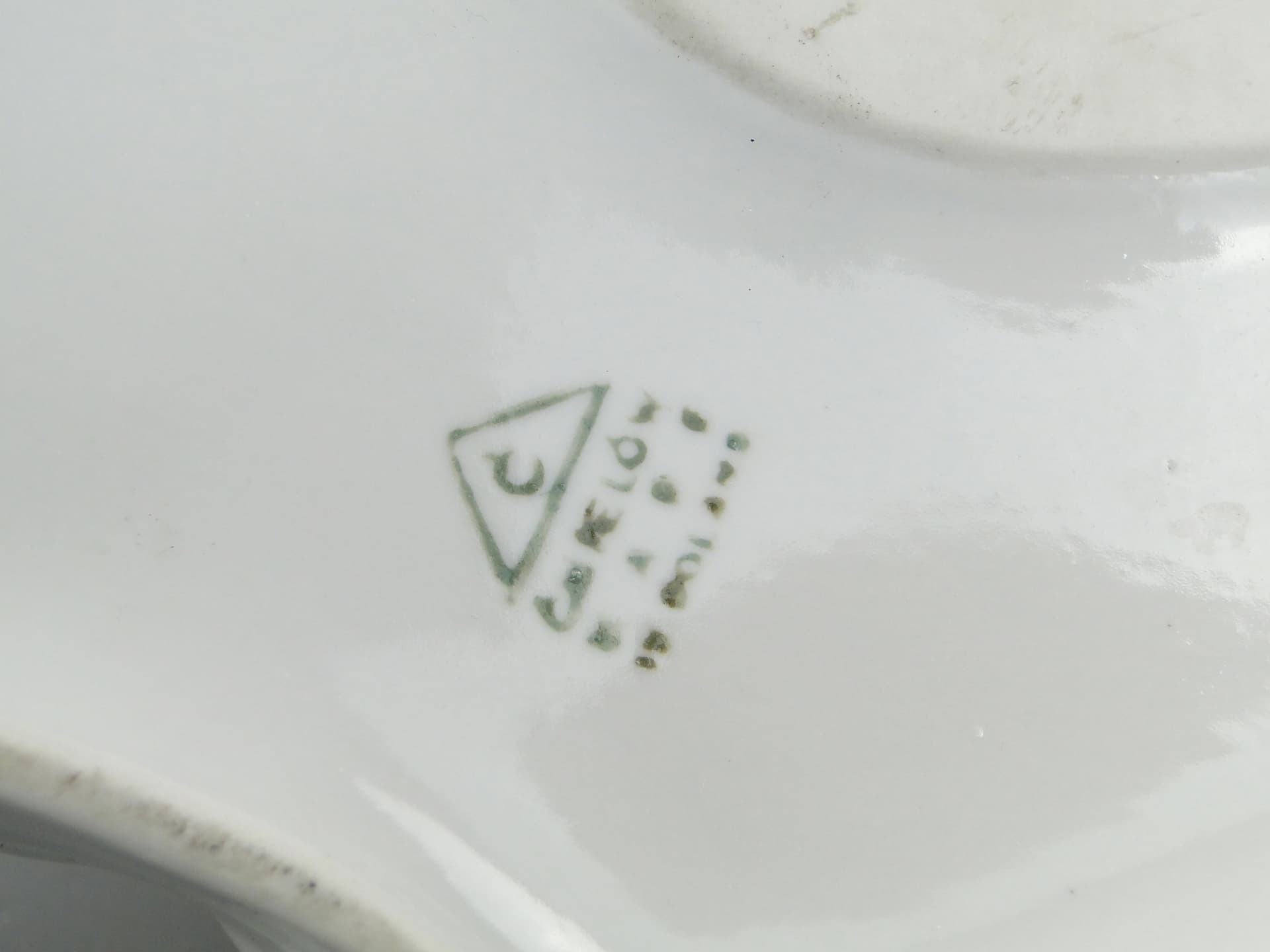 Cardholder Juhas na hali, white porcelain, by F. Kalfas, Ćmielów, Poland, 1940s. - 169726