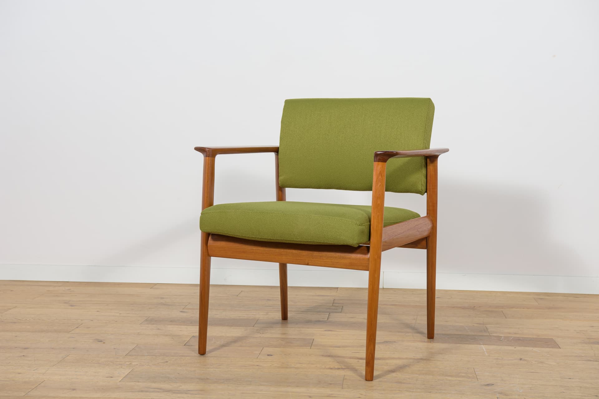Fotel, tkanina zielona, teak, Dania, lata 60. - 169741
