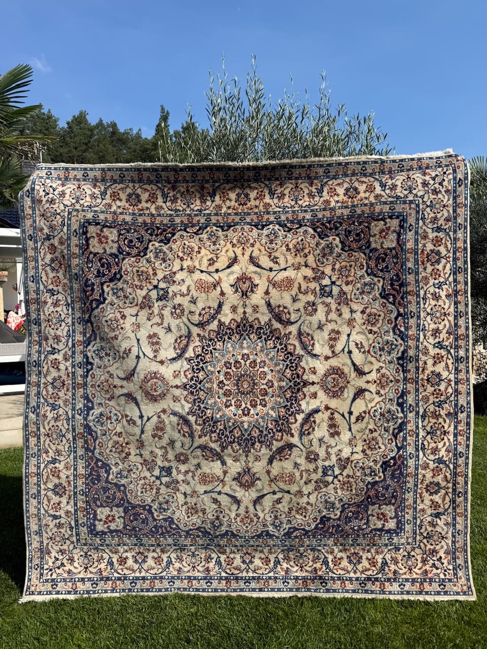 Persian rug Nain 210x200 cm, ivory, wool silk, Iran, 1990s. - 169892