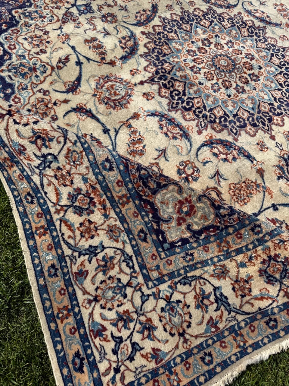 Persian rug Nain 210x200 cm, ivory, wool silk, Iran, 1990s. - 169901