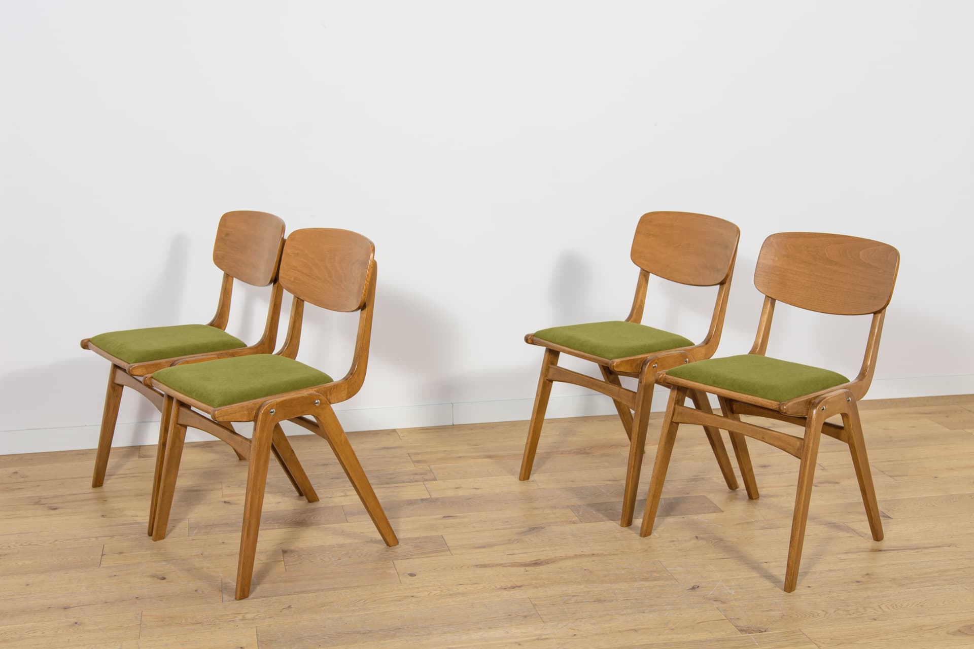 Set of four chairs Bumerang type 229XB, brown beech, green fabric, Poland, 1960s. - 170048