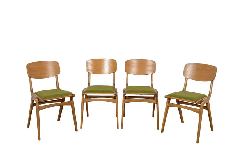 Komplet czterech krzeseł Bumerang typ 229XB, beech brązowy, tkanina zielona, Polska, lata 60.