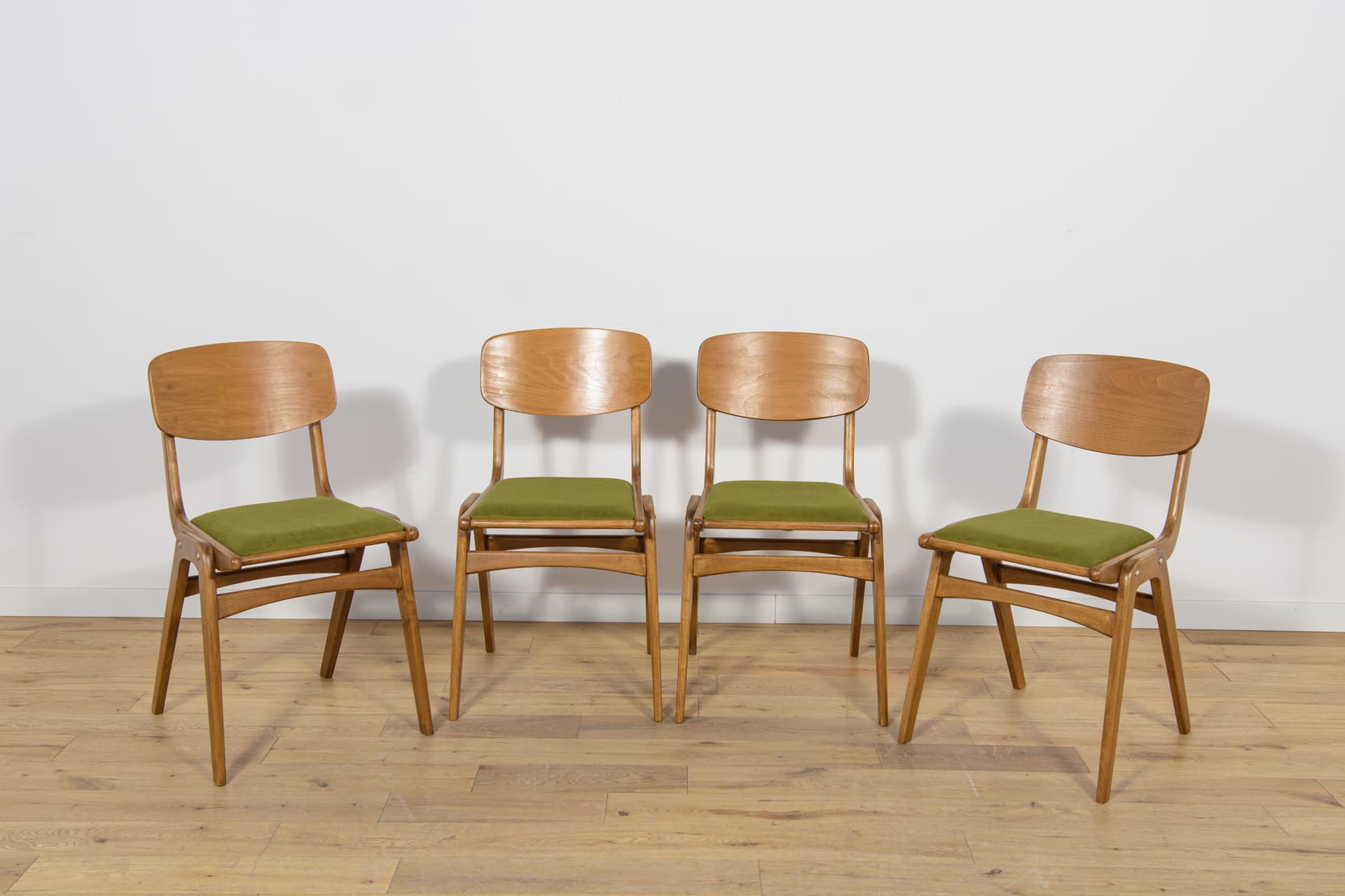 Set of four chairs Bumerang type 229XB, brown beech, green fabric, Poland, 1960s. - 170047