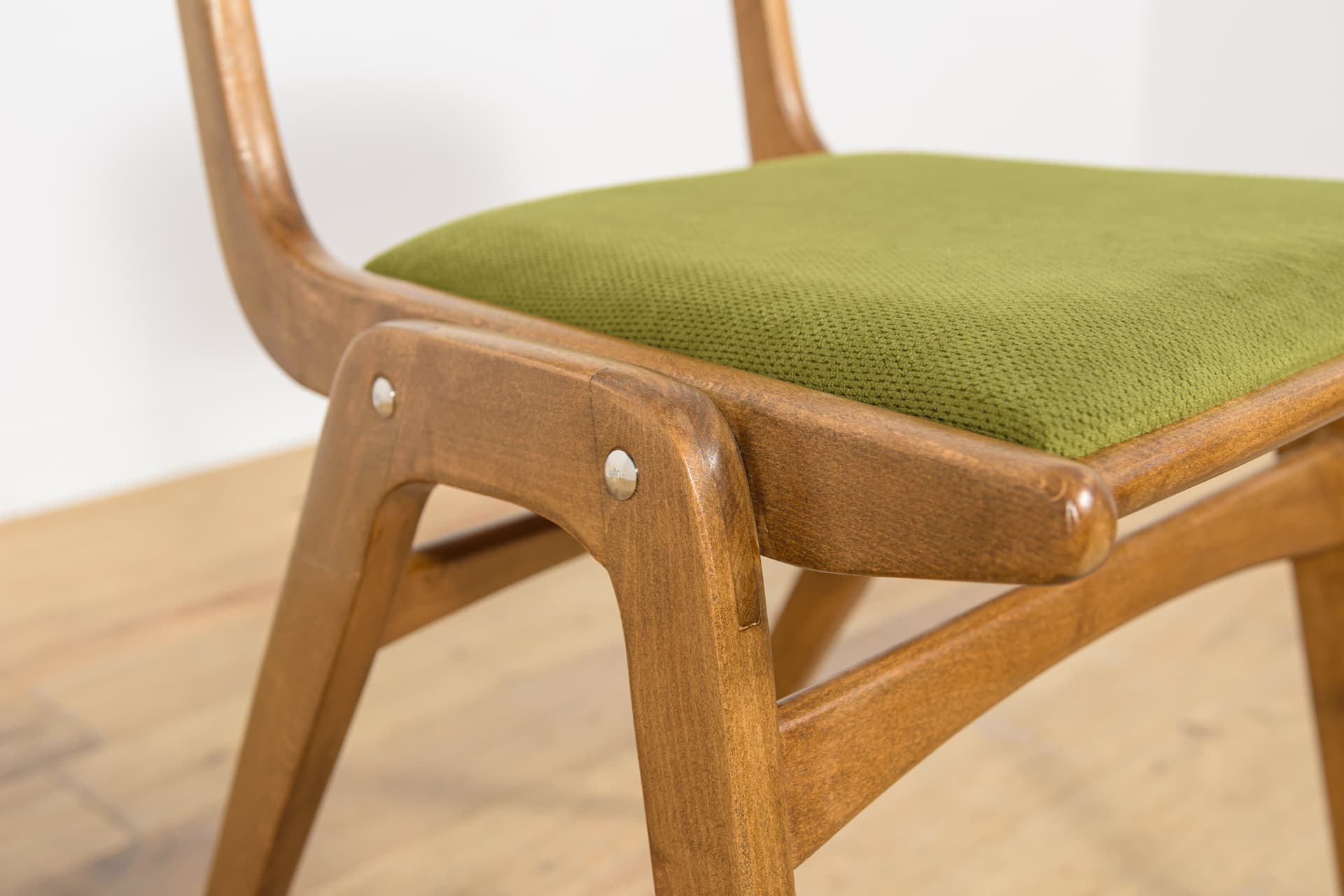 Set of four chairs Bumerang type 229XB, brown beech, green fabric, Poland, 1960s. - 170060