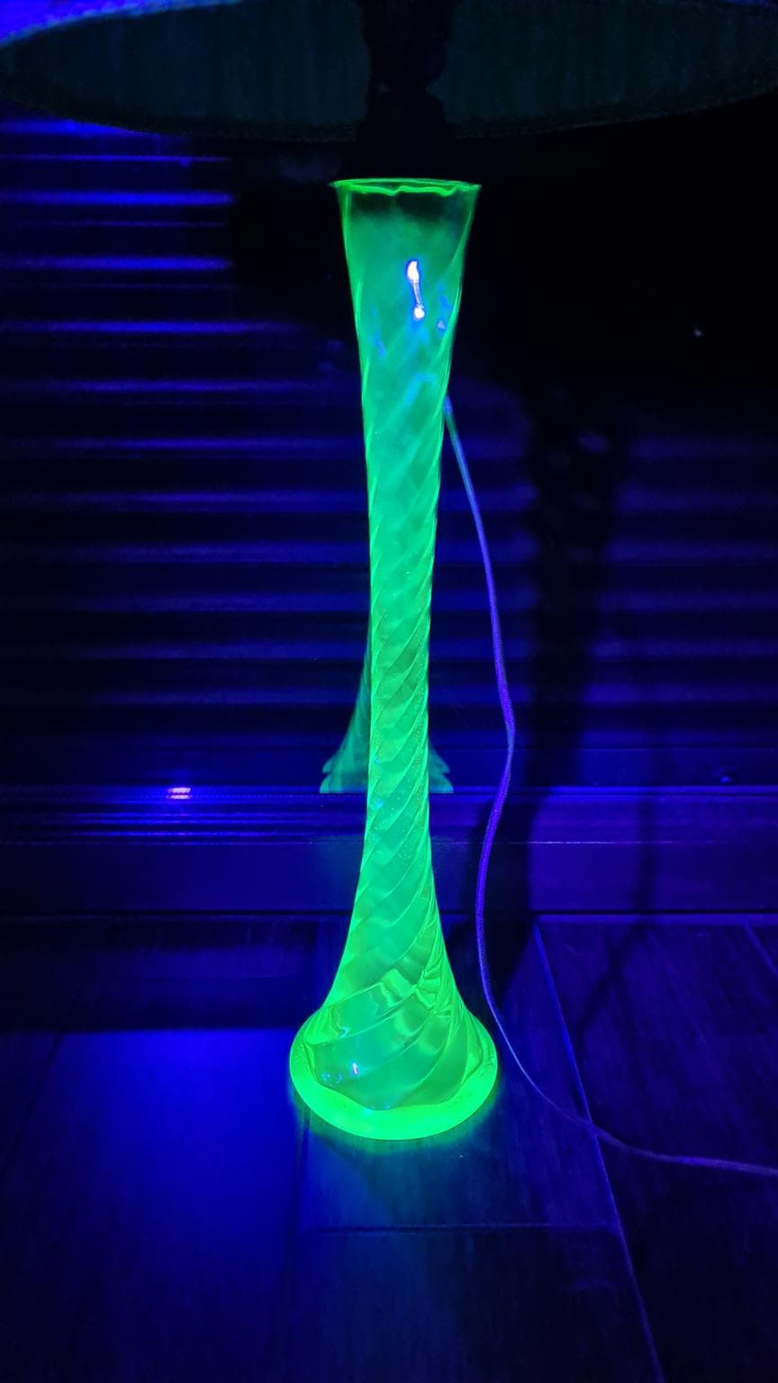 Table lamp, Art Deco, turquoise, uranium glass, 1930s. - 170131