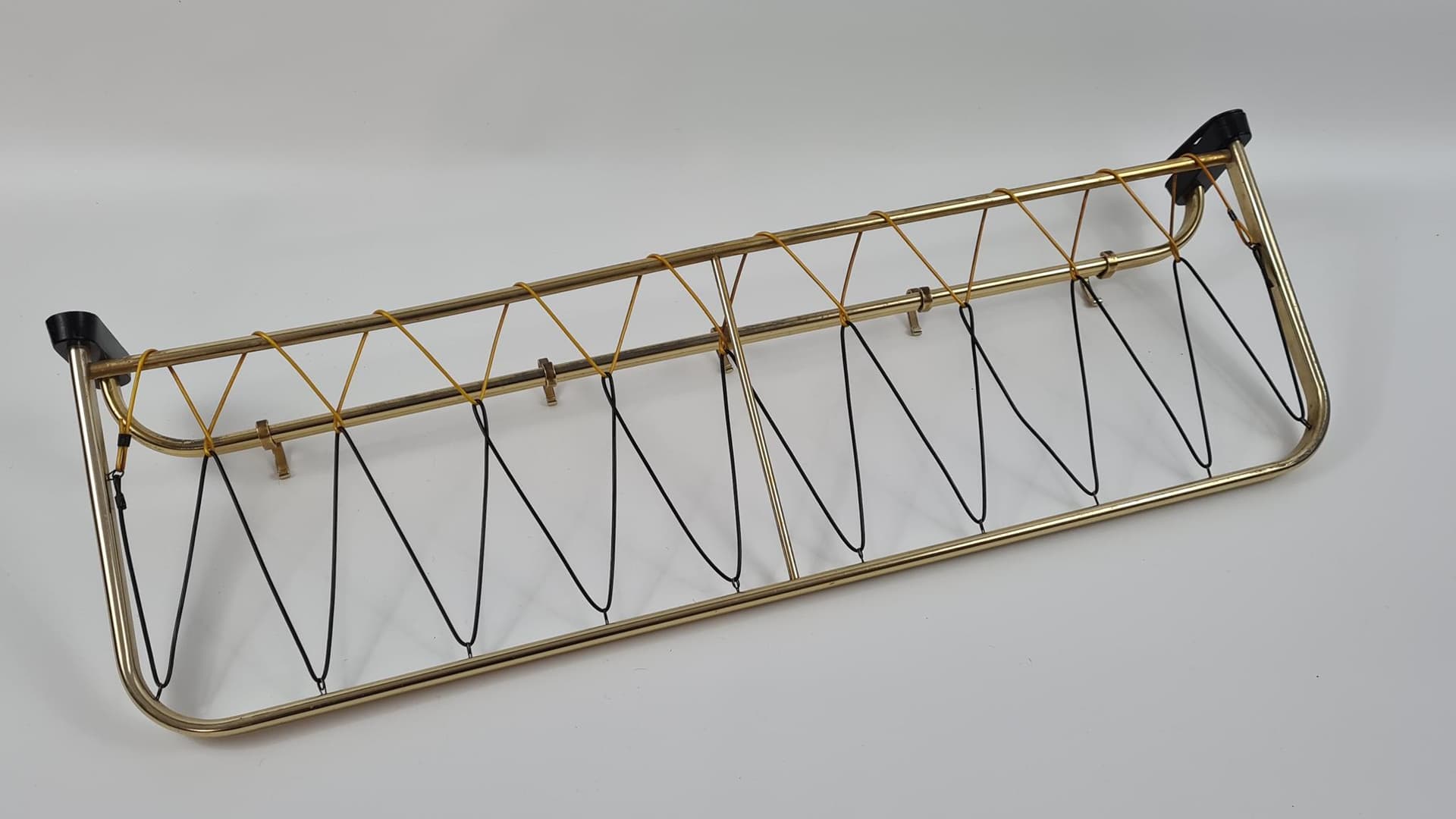 Wieszak ścienny z półką, rockabilly, złoty, Niemcy, lata 70. - 170141