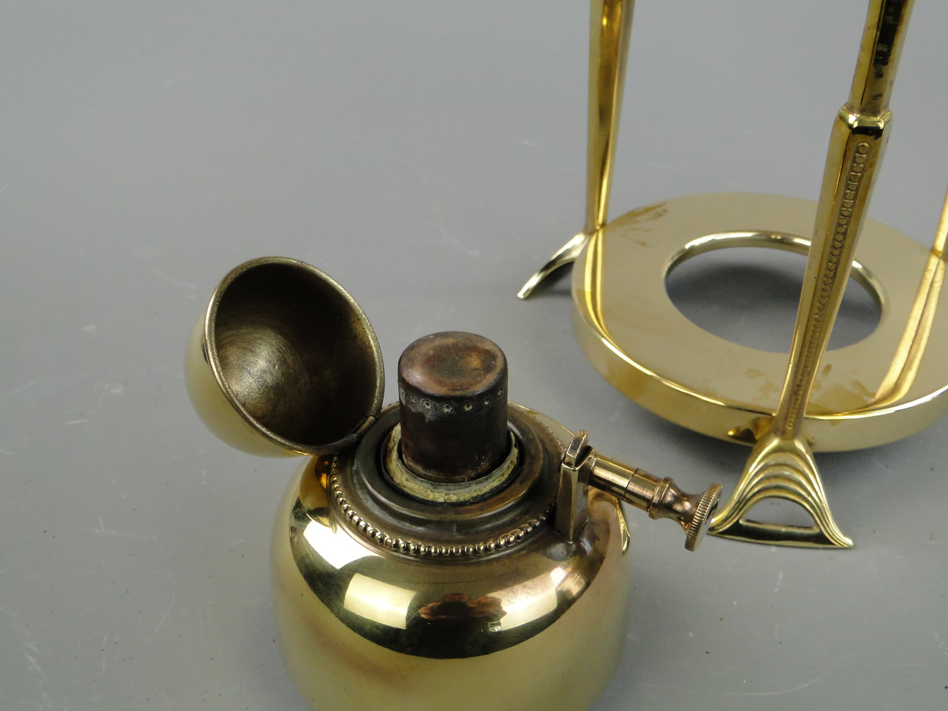 Buliera secesyjna, złoty mosiądz, WMF, Niemcy, początek XX w. - 170163