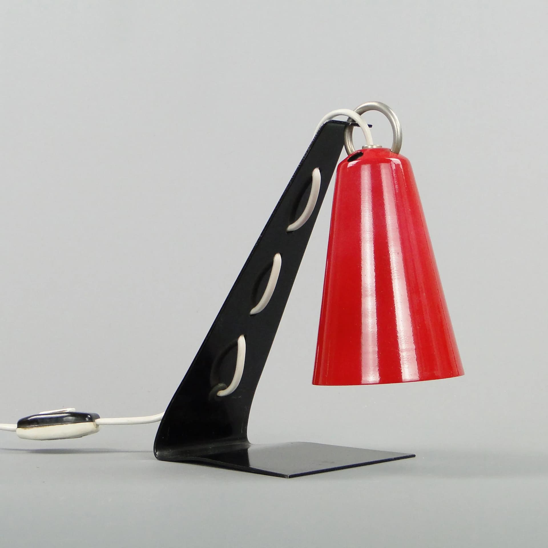 Table lamp, red, lacquered steel, by A. Gałecki, Poland, 1960s - 11050