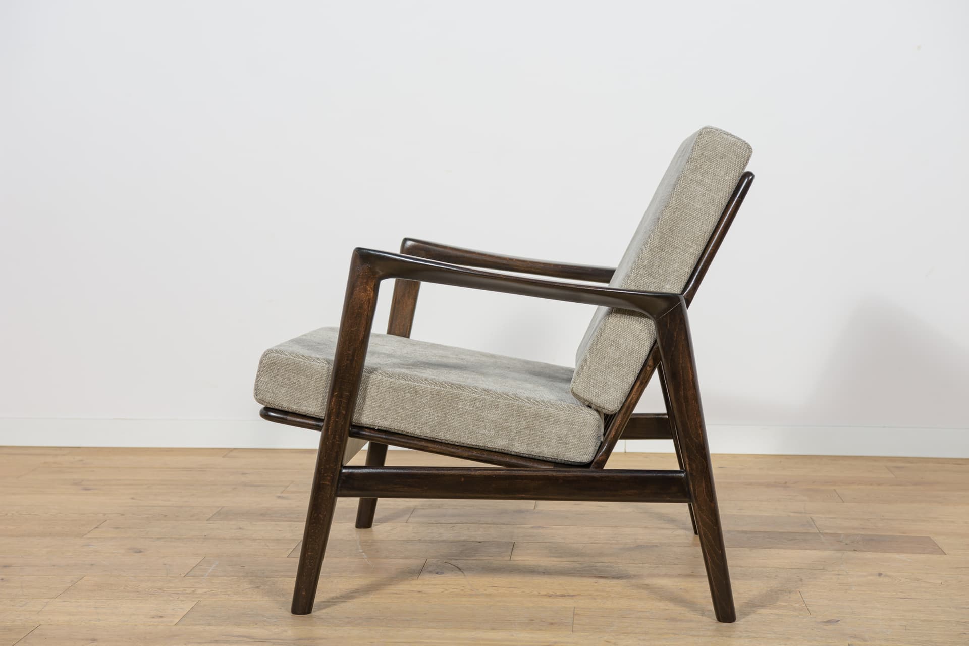 Para foteli 300-139, buk palisander, tkanina szara, Swarzędzka Fabryka Mebli, Polska, lata 60. - 170760