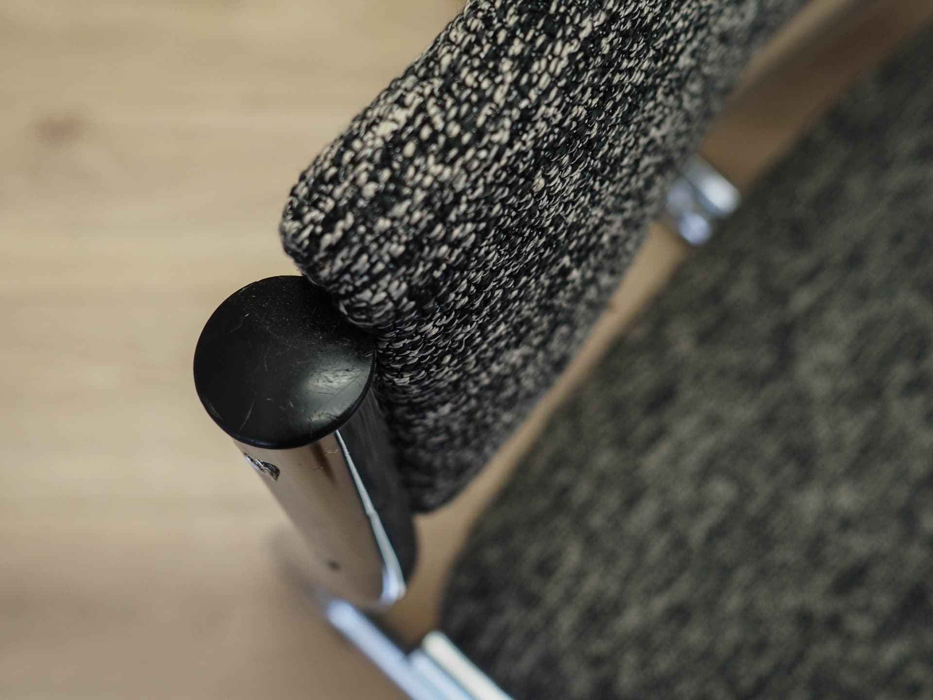 Komplet sześciu krzeseł, szary, metal chromowany, Włochy, lata 80. - 170796