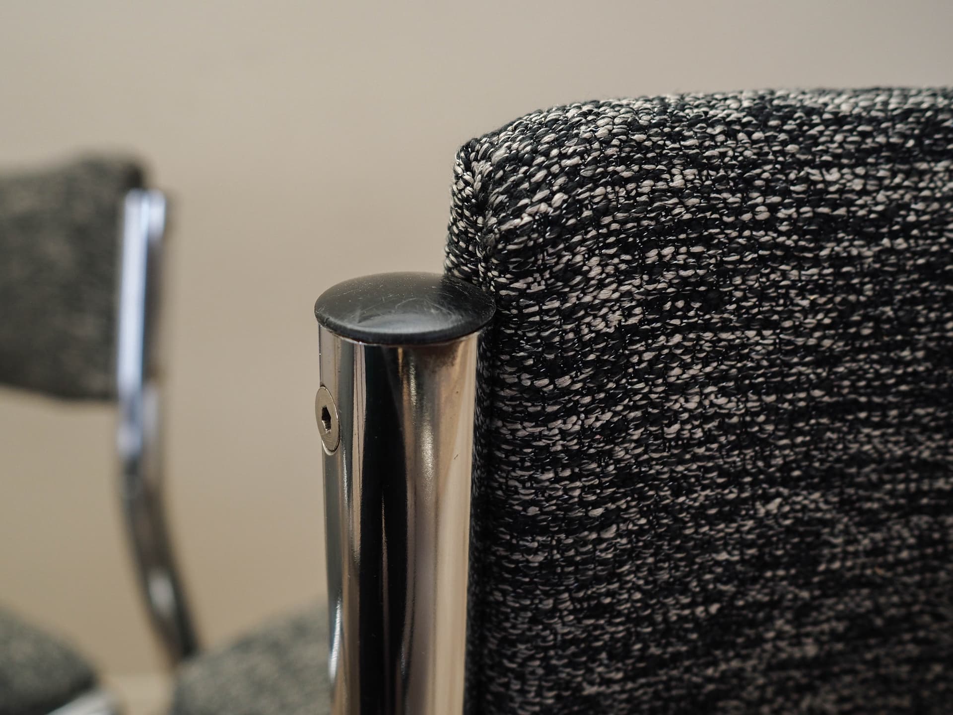 Komplet sześciu krzeseł, szary, metal chromowany, Włochy, lata 80. - 170801