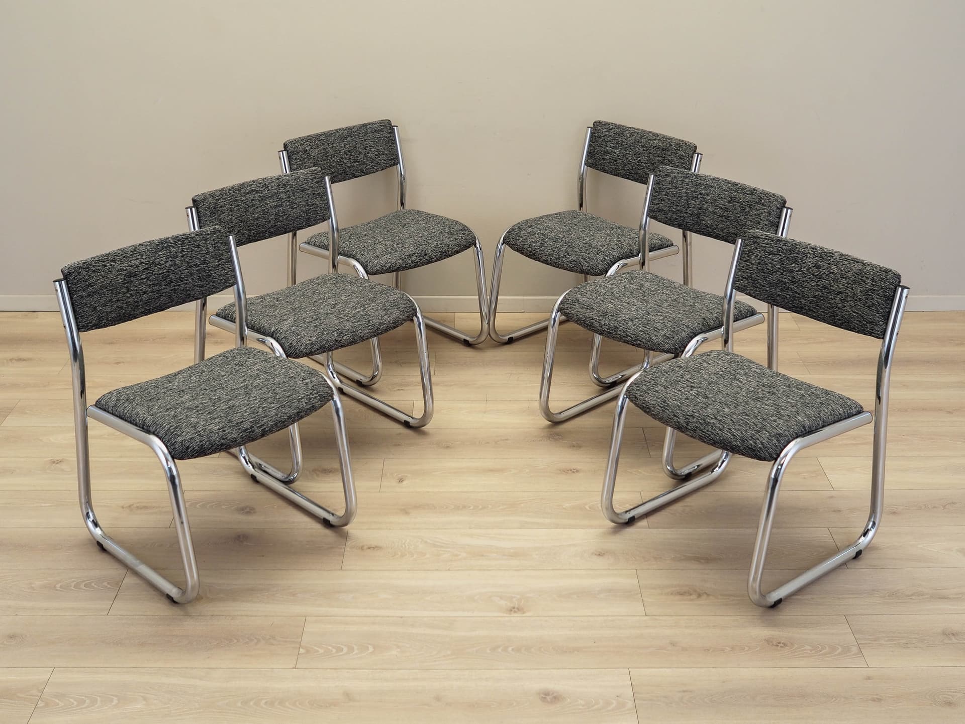 Komplet sześciu krzeseł, szary, metal chromowany, Włochy, lata 80. - 170795