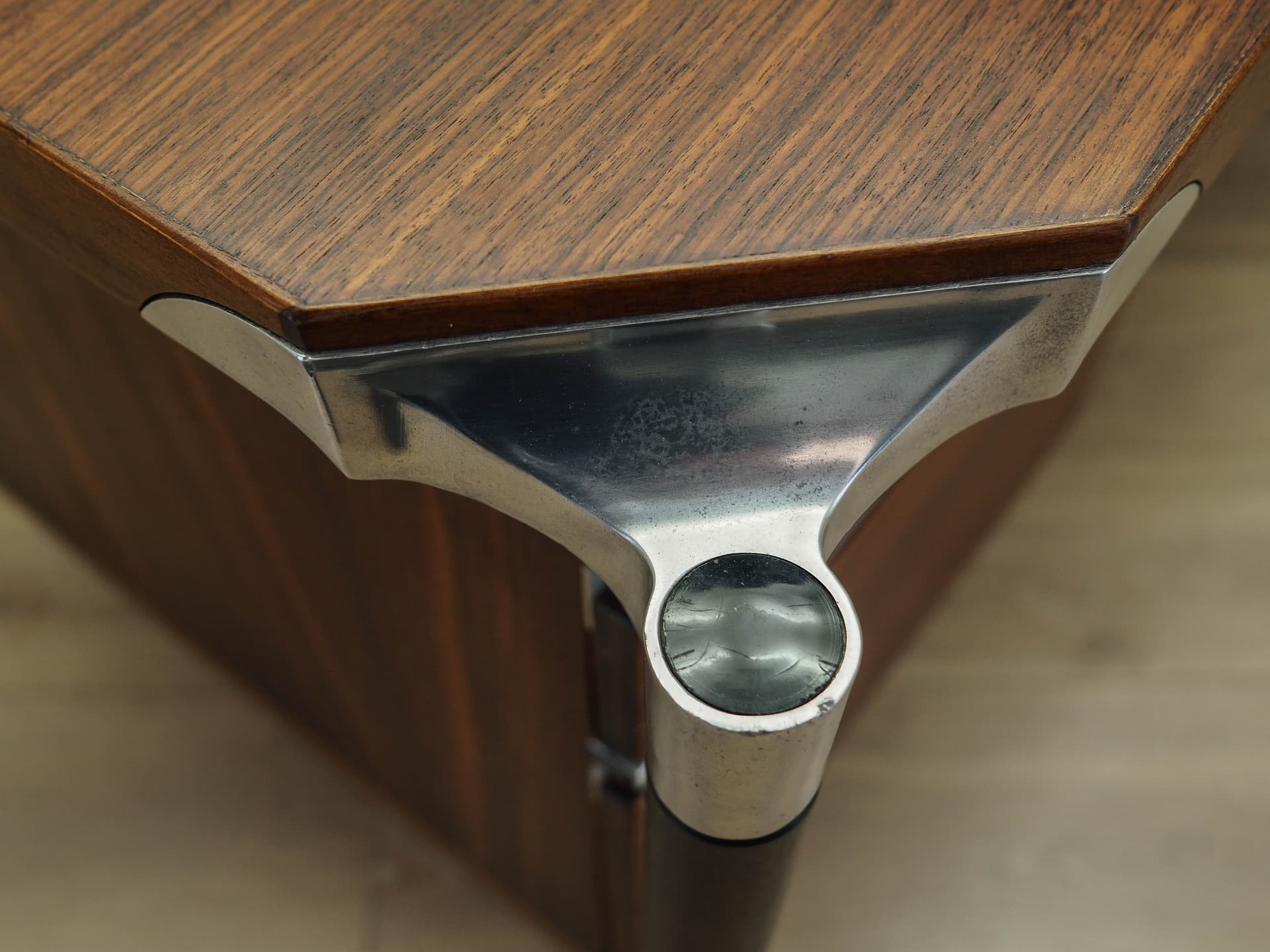 Desk, brown rosewood, black steel, by I. & L. Parisi, MIM Roma, Italy, 1970s. - 170828