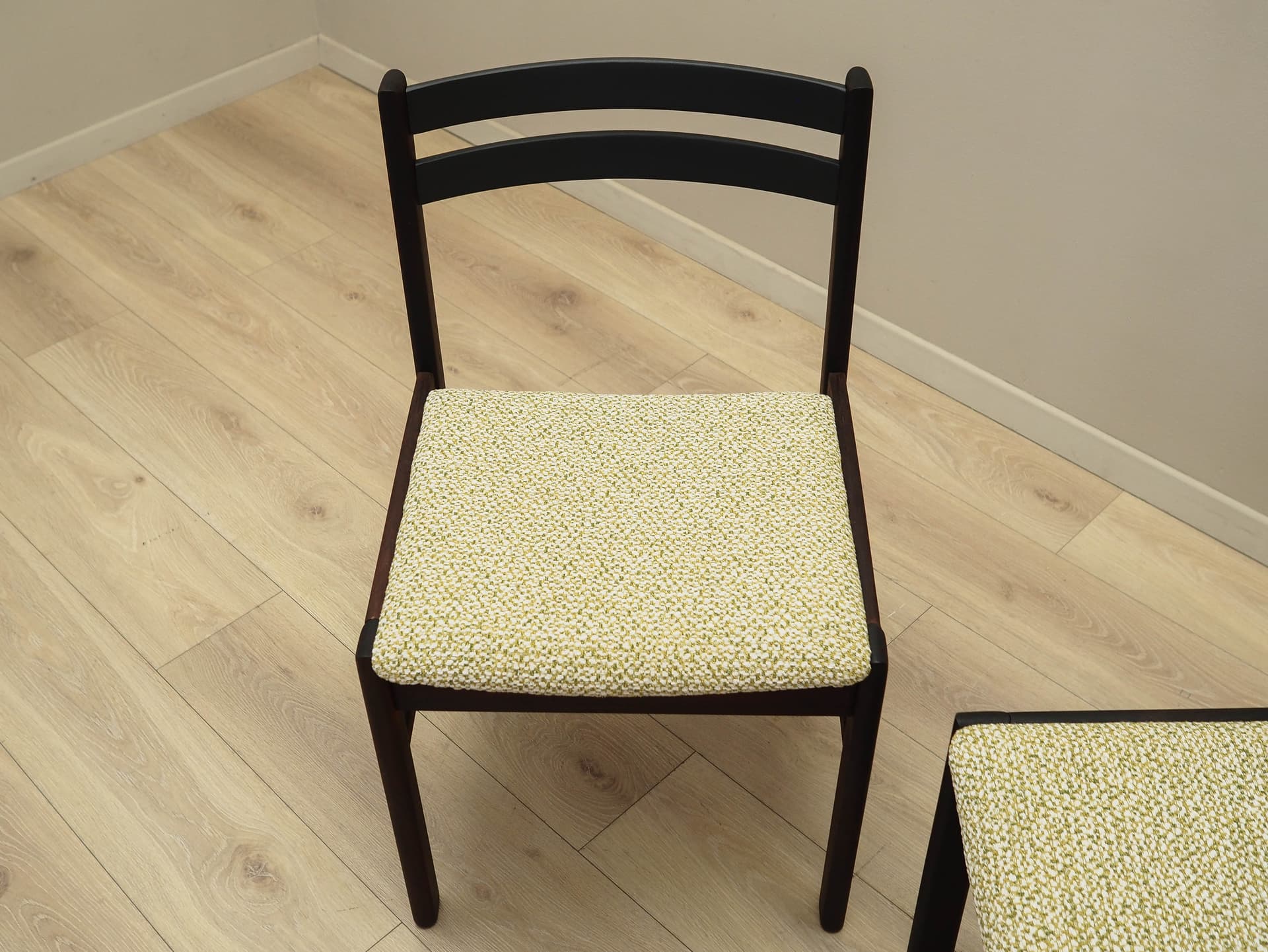Set of two chairs, dark brown rosewood, Denmark, 1970s. - 170855