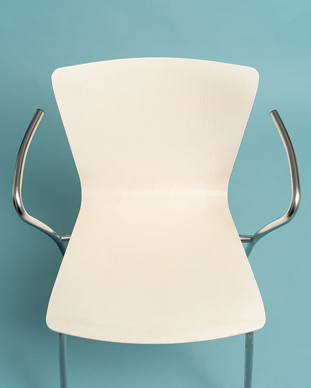 Krzesło, biały sklejka, stal chromowana, proj. V. Magistretti, Fritz Hansen, Dania, lata 90. - 170992