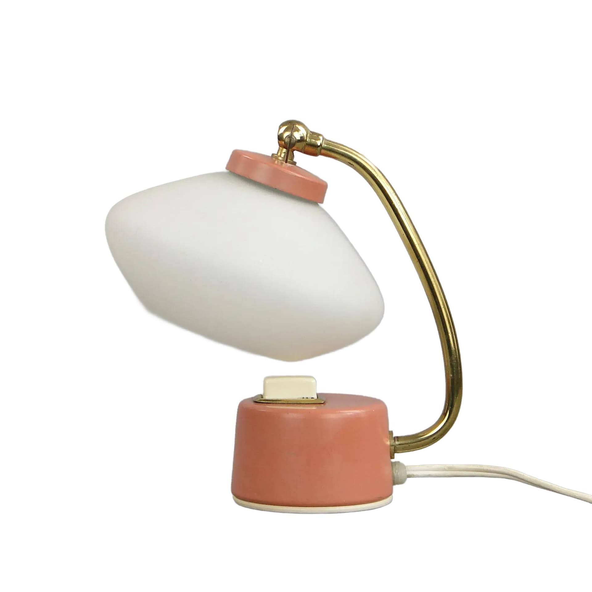 Lampa stołowa, pastelowy róż, stal lakierowana, mosiądz, szkło, Stilnovo, Włochy, lata 50.