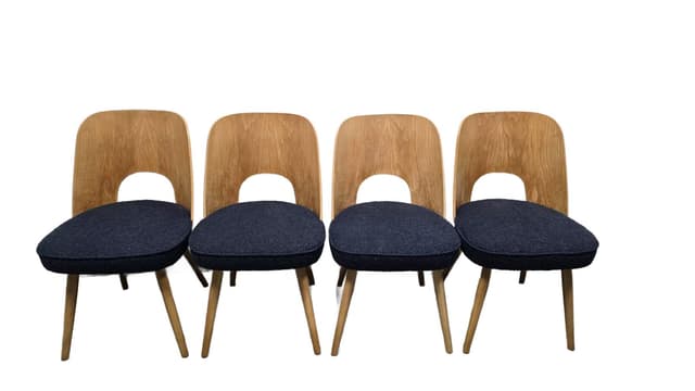 Komplet czterech krzeseł, dąb, tkanina granatowa, proj. O. Haerdtl, Tatra Nabytok, Czechosłowacja, lata 60. - WYMIARY