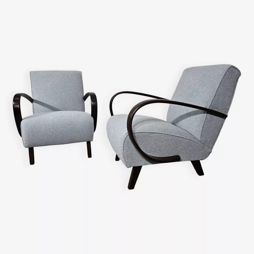 Para foteli H 410, bouclé kremowy, drewno orzech, proj. J. Halabala, UP Závody, Czechosłowacja, lata 60.