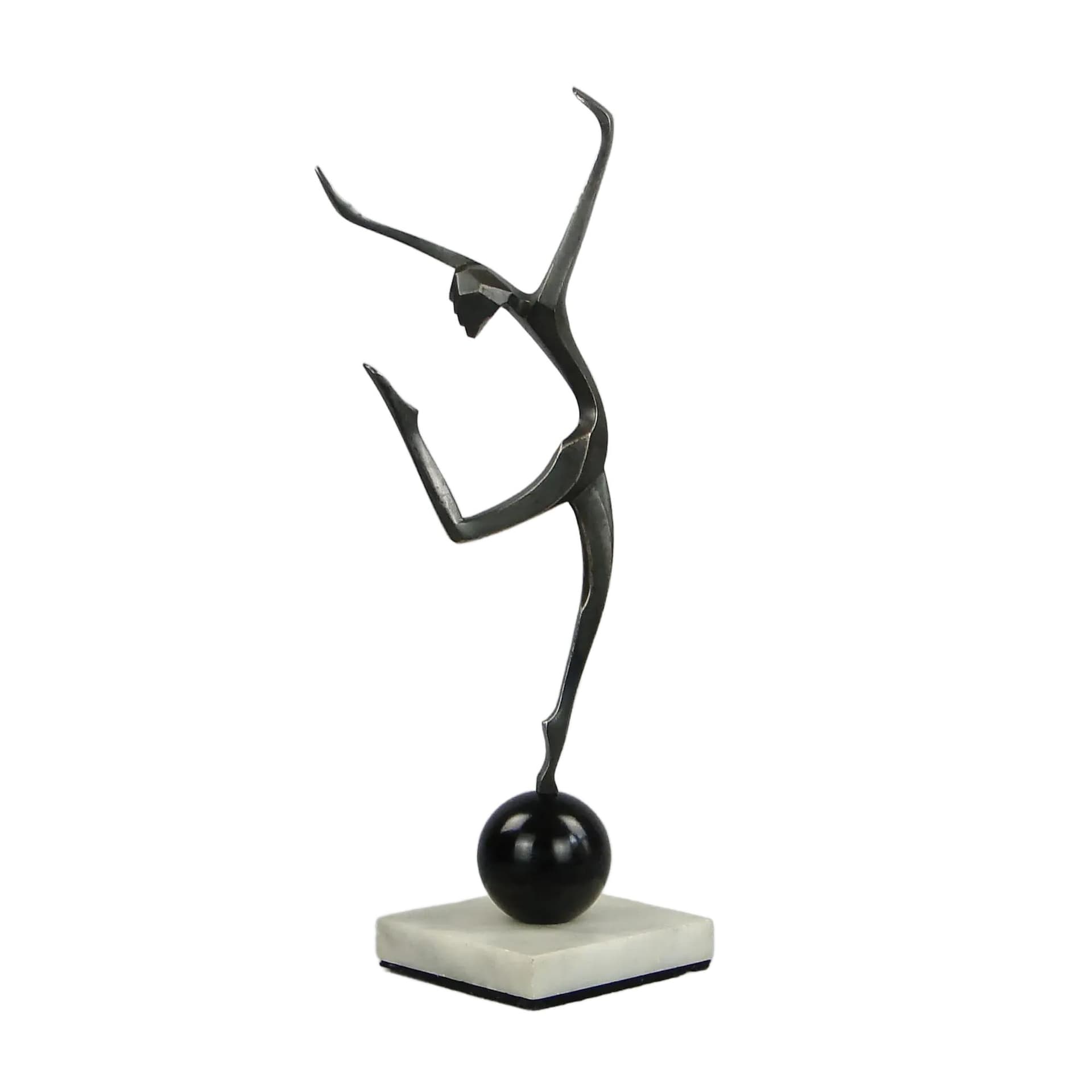 Rzeźba kobiety kubistyczna, stal patynowana szara, bakelit czarny, marmur biały, Austria, lata 20.