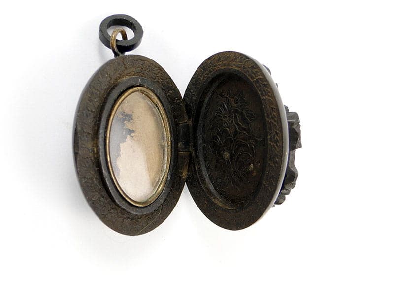 Biedermeier Locket, black ebony, Austria, 19th c. - 171727