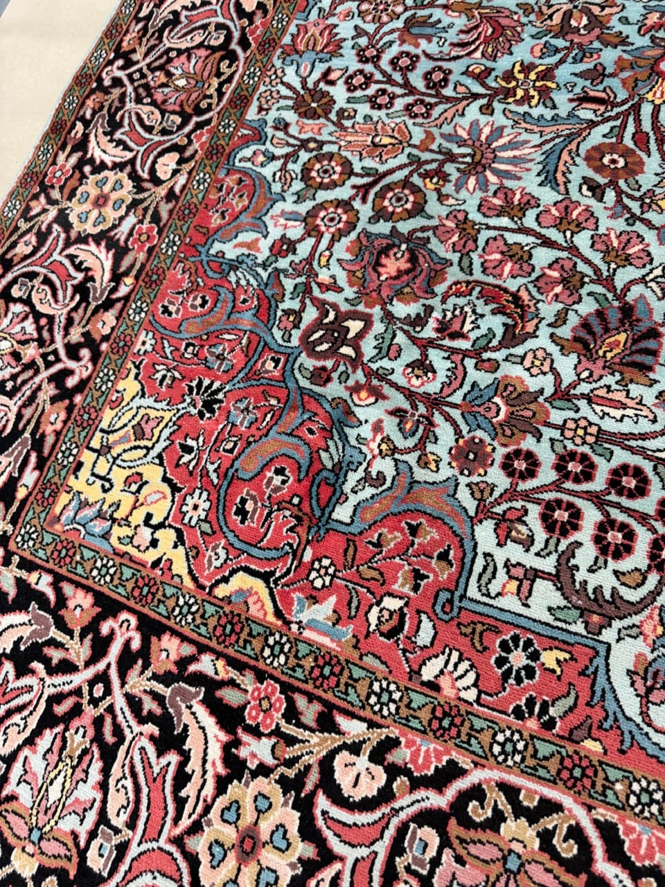 Rug Ghoum, silver, silk, India - 172149