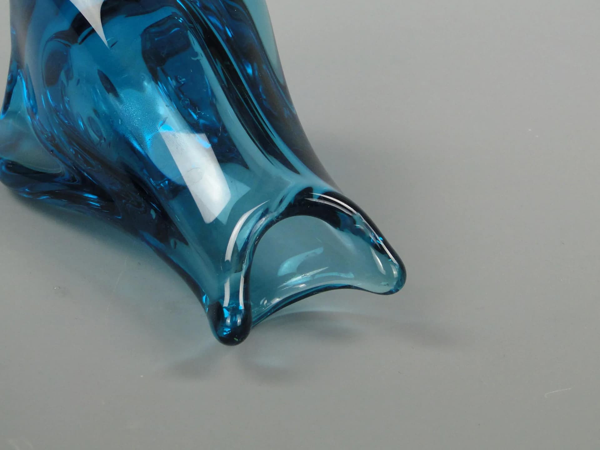 Wazon, błękitny, szkło, proj. J. Beranek, Skrdlovice, Czechosłowacja, lata 60. - 11447