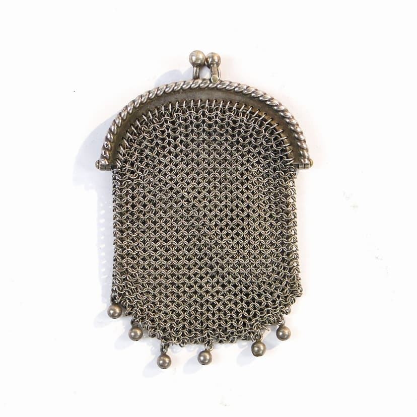 Coin Purse Art Nouveau, silver, France, 19th c.