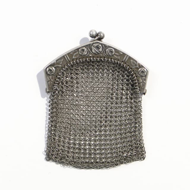 Coin Purse Art Nouveau, silver, France, 19th c. - DIMENSION