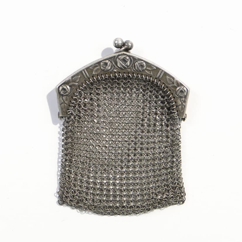 Coin Purse Art Nouveau, silver, France, 19th c.