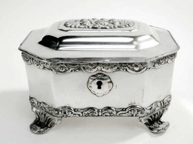 Cukiernica skrzynkowa, srebro jasne, Norblin, Polska, XIX wiek - 172379