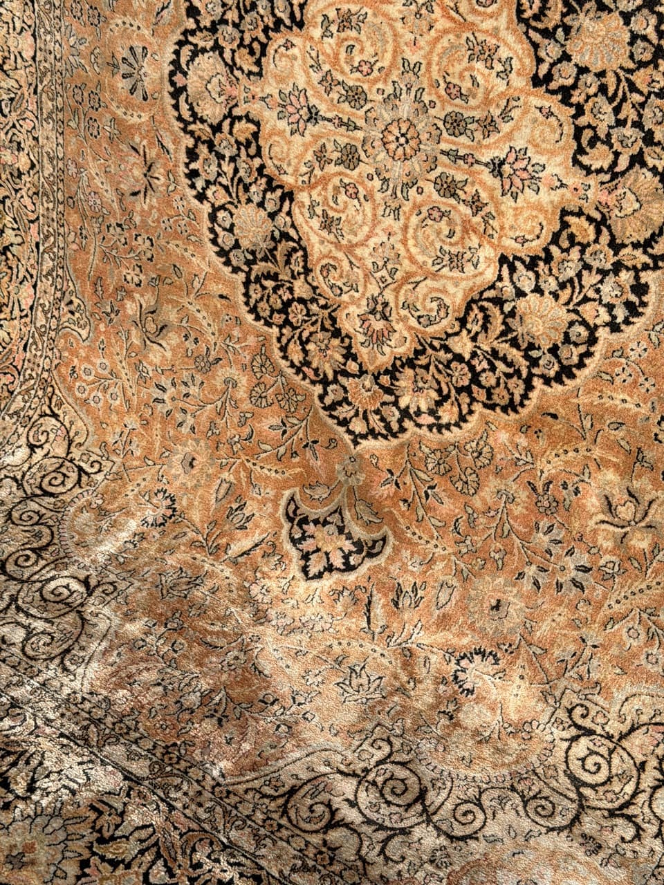 Rug Ghoum, multicolor silk, India, 1990s. - 172678