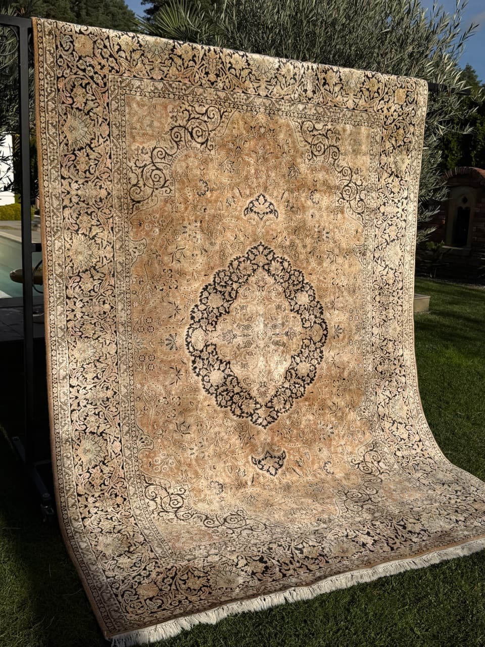 Rug Ghoum, multicolor silk, India, 1990s. - 172675