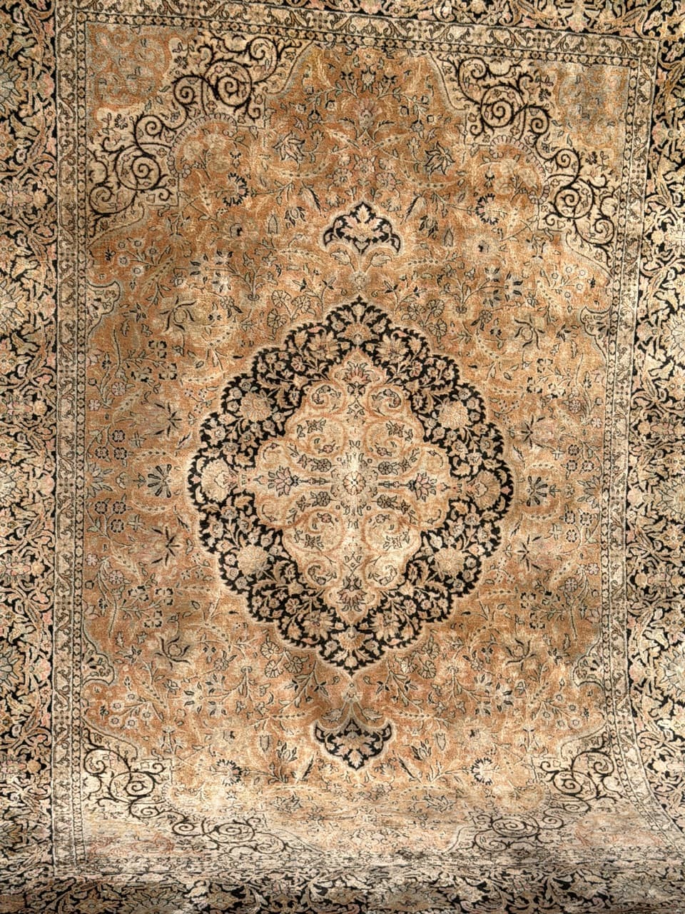 Rug Ghoum, multicolor silk, India, 1990s. - 172673