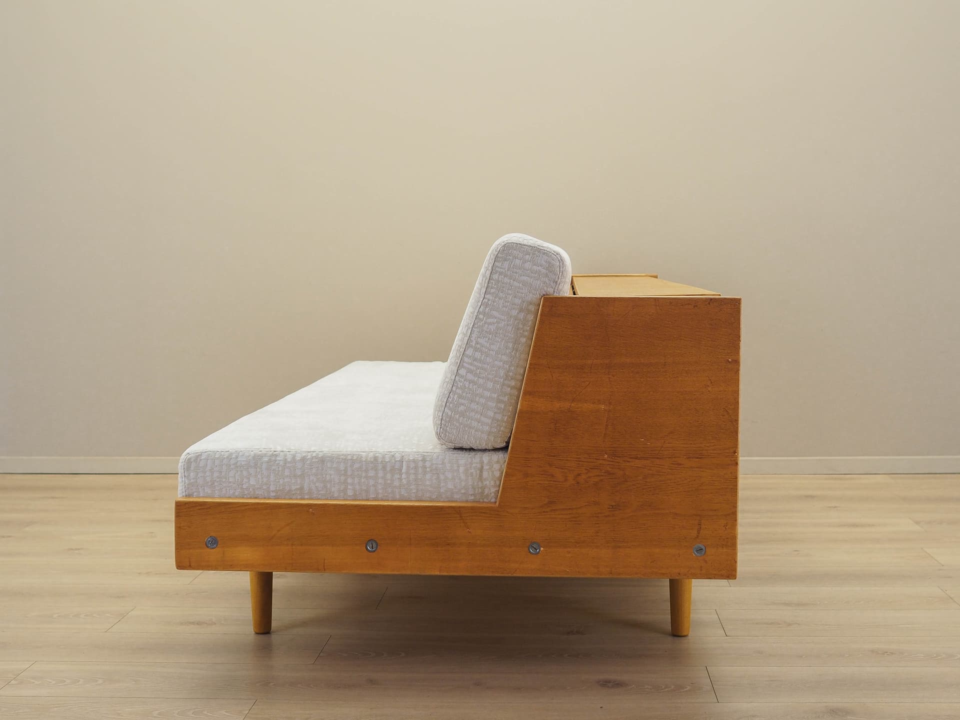 Sofa, kremowa, dąb, proj. H. J. Wegner, Getama, Dania, lata 60. - 172899
