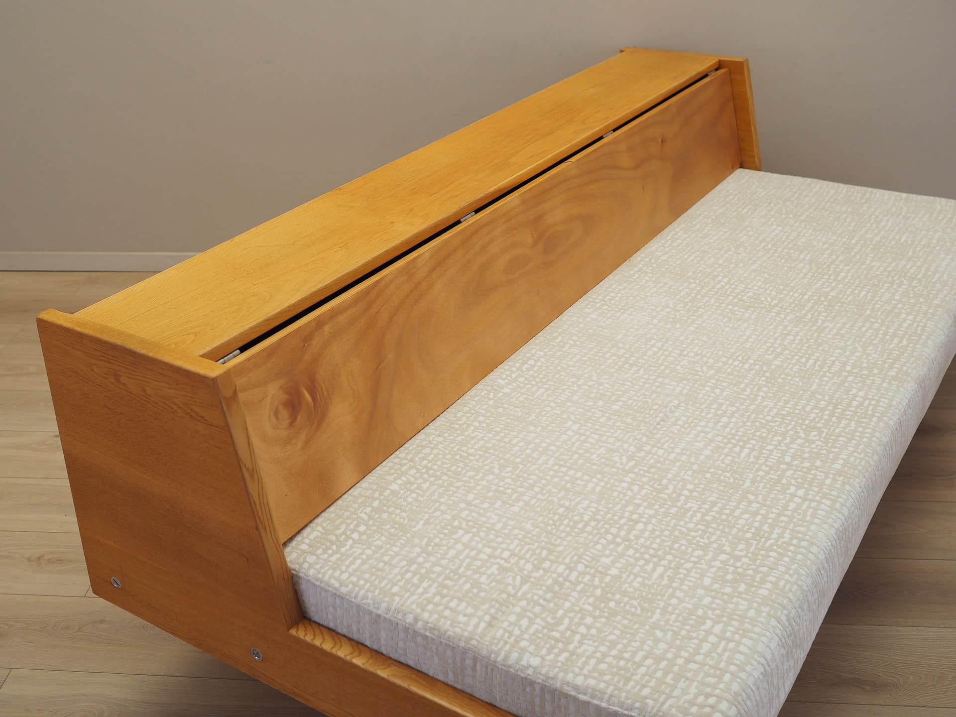 Sofa, kremowa, dąb, proj. H. J. Wegner, Getama, Dania, lata 60. - 172908