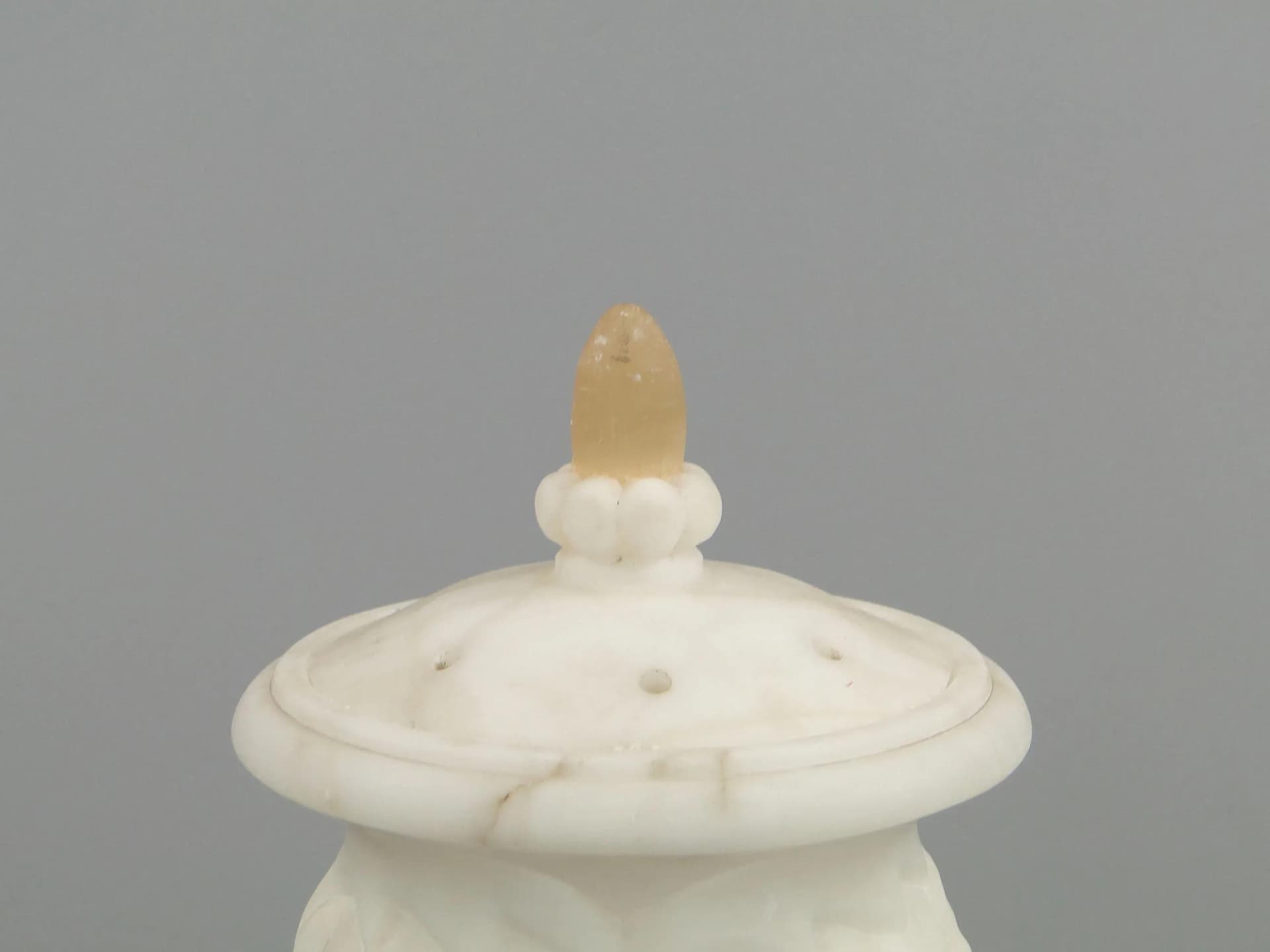 Lampa stołowa Art Deco, alabaster biały, granit szary, Francja, lata 20. - 11503