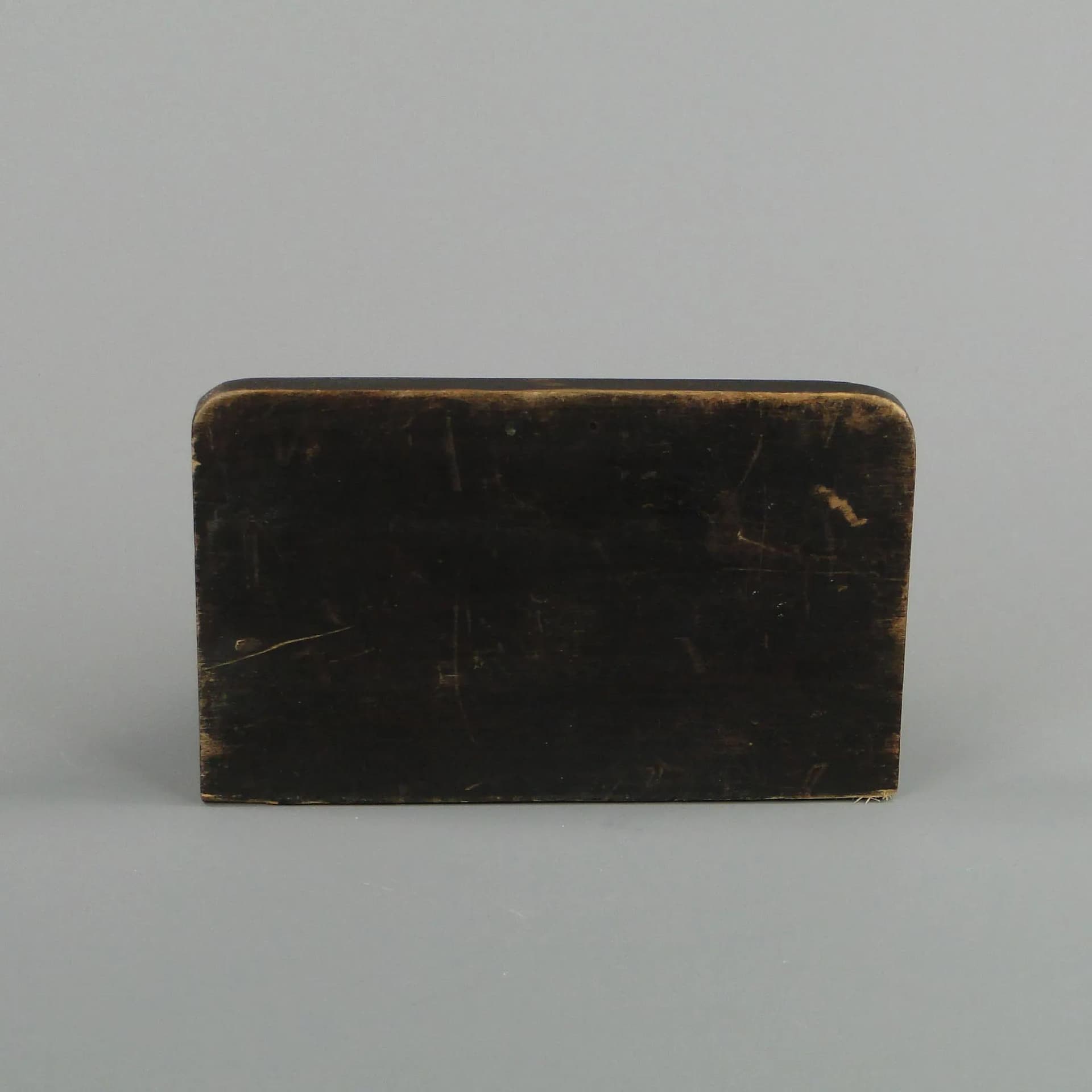 Półka ścienna z motywem akantu, orzech brąz ciemny, Austria, XIX w. - 11514