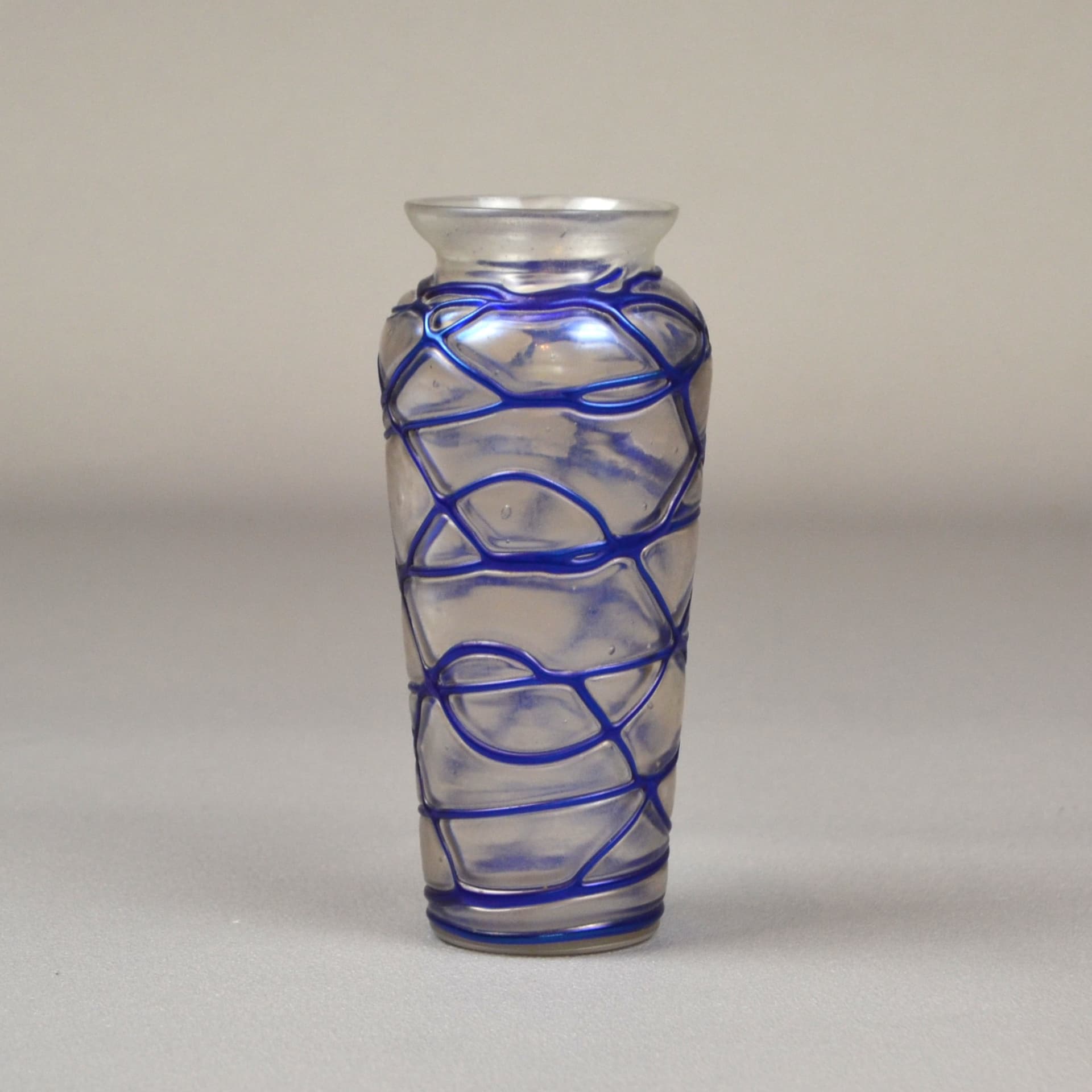 Wazon secesyjny, szkło mlecznobiałe, Pallme-Koenig, Czechy, początek XX w. - 1253