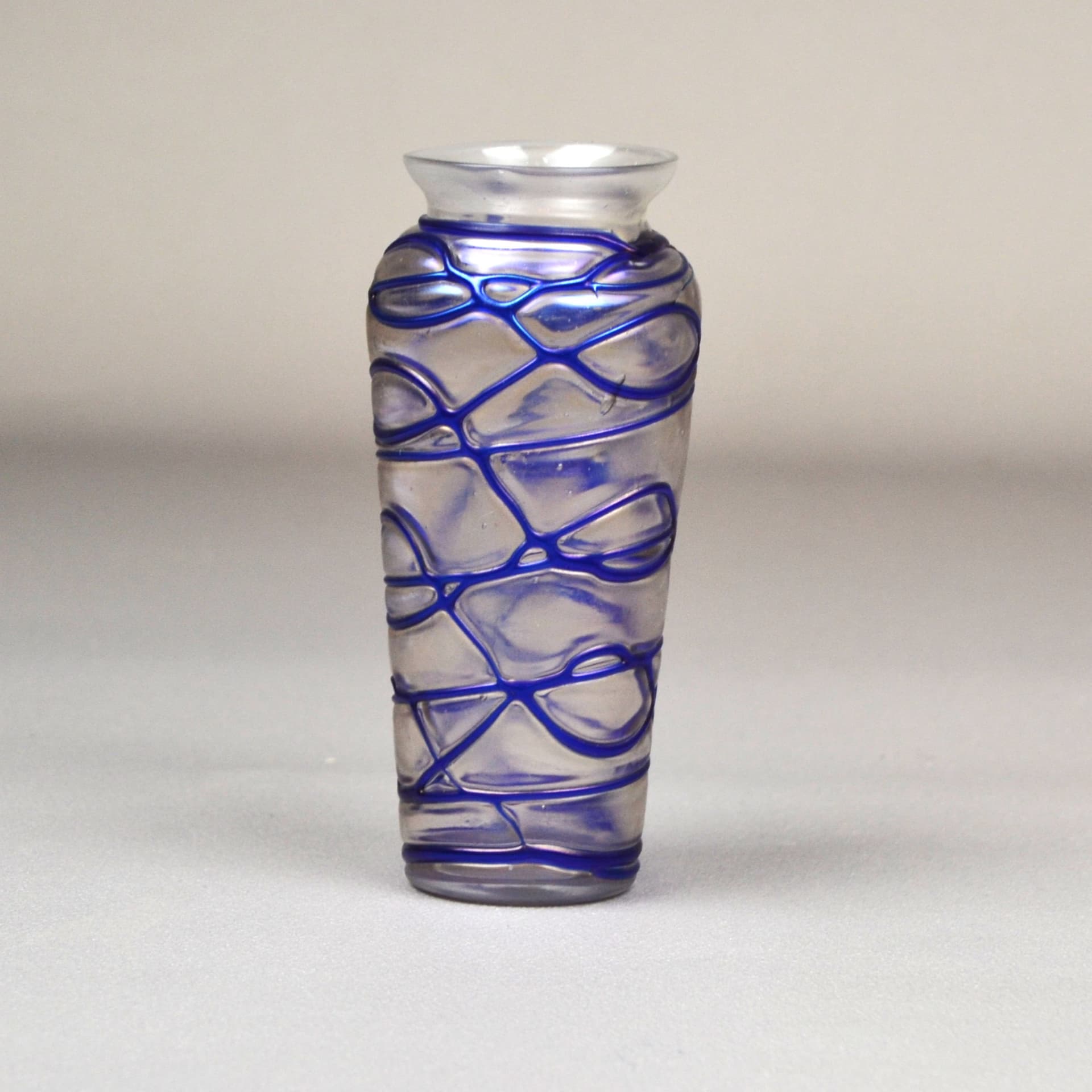 Wazon secesyjny, szkło mlecznobiałe, Pallme-Koenig, Czechy, początek XX w. - 1264